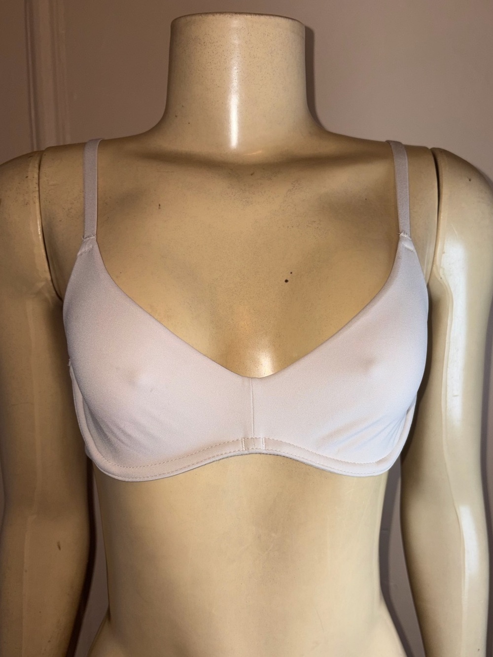Inlyric Vanilla White Wired Scoop Bra Size- US32A